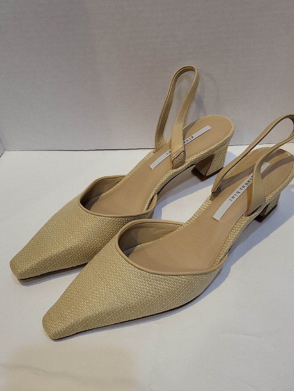 Gianni Bini Beige Woven Pointed Slingback Heels Size 10